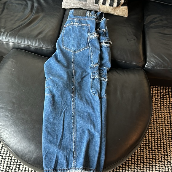 BDG URBAN OUTFITTERS HEAVY DENIM DISTRESSED CARGO SIZE 33 - Picture 8 of 8